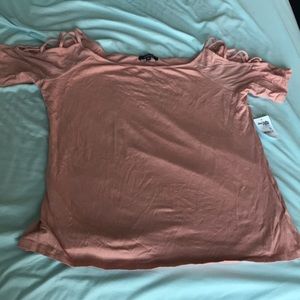 Charlotte Russe 2X lattice tee